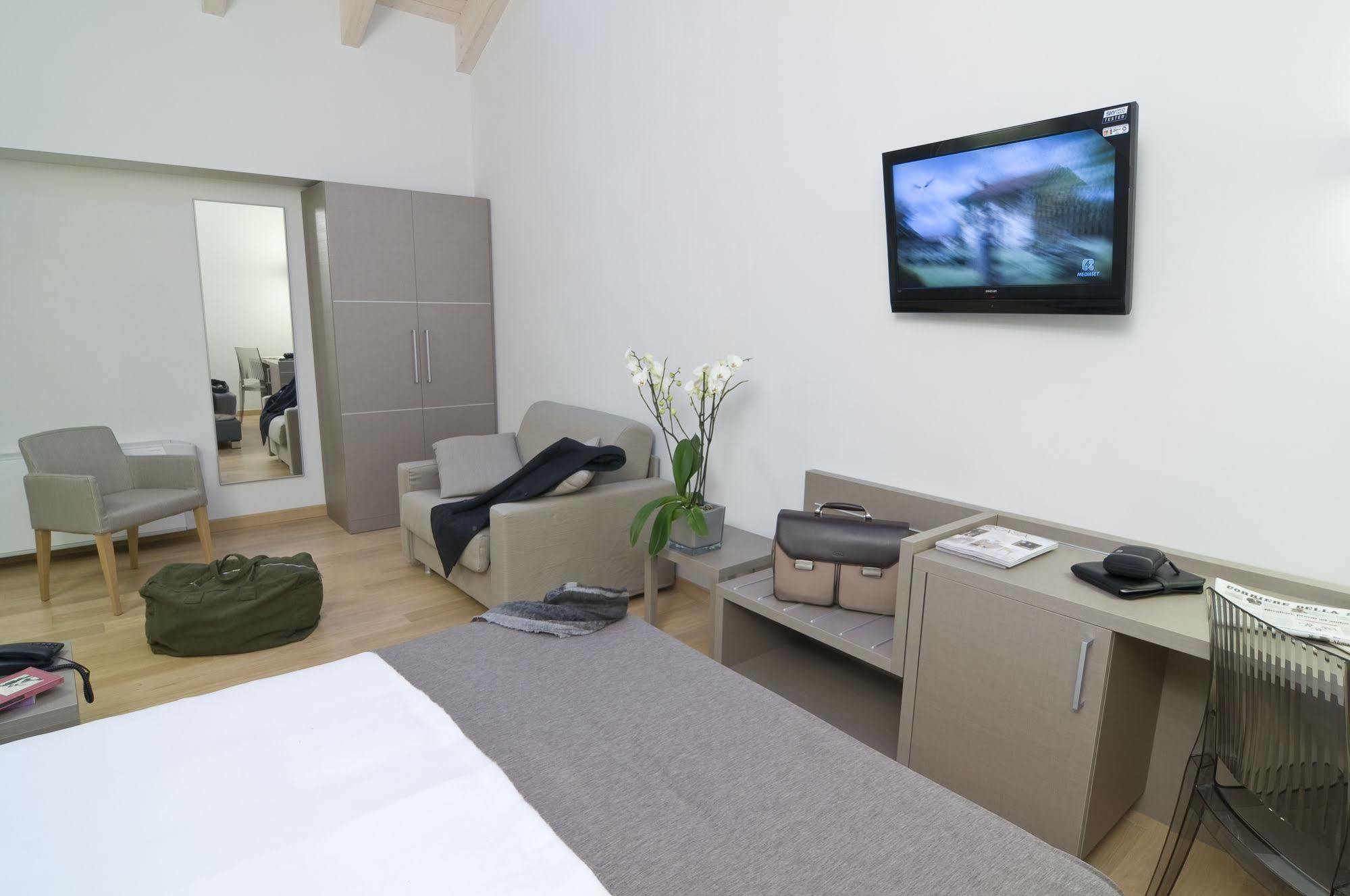 Hotel Di Varese Exterior photo